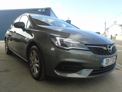 2020 - Opel Astra Manual