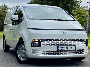 2024 (242) Hyundai Staria