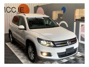 2013 (132) Volkswagen Tiguan