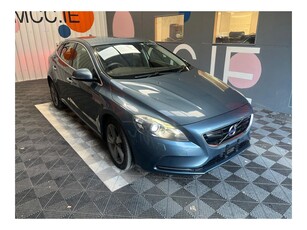 2014 (142) Volvo V40