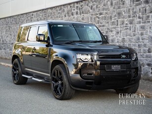 2021 (211) Land Rover Defender