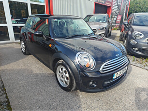 MINI HATCH