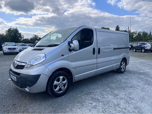 VAUXHALL VIVARO