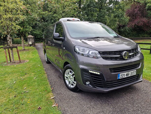 VAUXHALL VIVARO