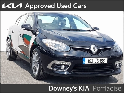 2015 (152) Renault Fluence