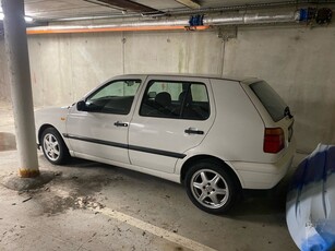 1996 - Volkswagen Golf ---