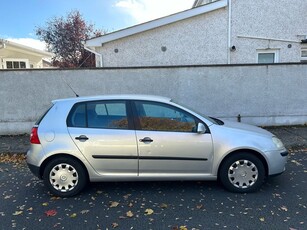 2006 - Volkswagen Golf ---