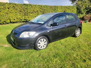 2007 - Toyota Auris Manual