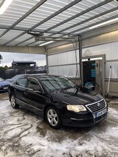 2008 - Volkswagen Passat ---