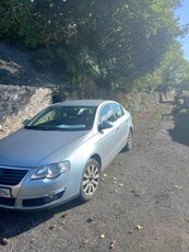 2008 - Volkswagen Passat Manual