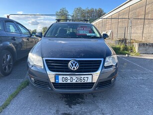 2008 - Volkswagen Passat Manual