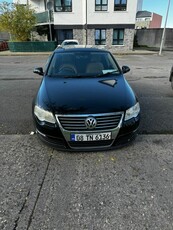 2008 - Volkswagen Passat Manual