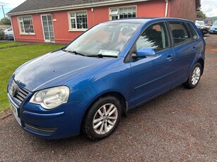 2008 - Volkswagen Polo Manual