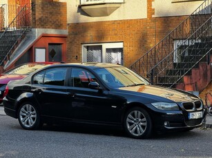 2009 - BMW 3-Series ---