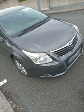 2009 - Toyota Avensis ---