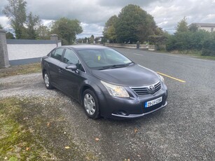 2009 - Toyota Avensis ---