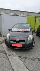 2009 - Toyota Yaris Manual