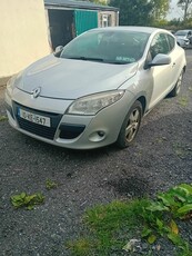 2010 - Renault Megane Manual