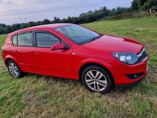 2010 - Vauxhall Astra ---