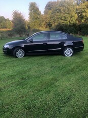 2010 - Volkswagen Passat Manual