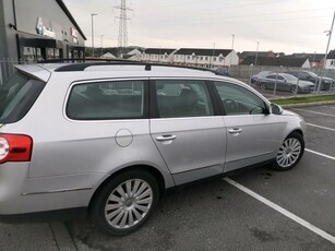 2010 - Volkswagen Passat Manual