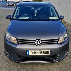 2010 - Volkswagen Touran ---