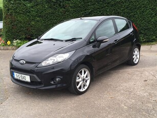 2011 - Ford Fiesta Manual