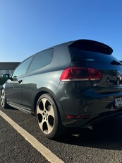 2011 - Volkswagen Golf Automatic