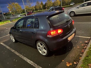 2011 - Volkswagen Golf Manual