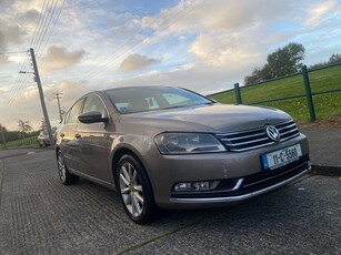 2011 - Volkswagen Passat Manual