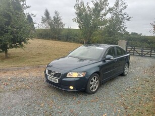 2011 - Volvo S40 Manual