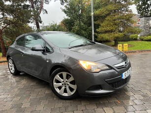 2012 - Opel Astra Manual