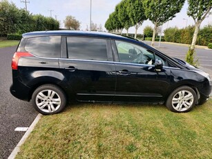 2012 - Peugeot 5008 Manual