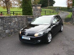 2012 - Volkswagen Golf Manual