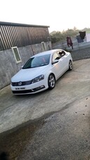 2012 - Volkswagen Passat Manual