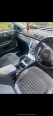 2012 - Volkswagen Passat Manual