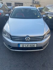 2012 - Volkswagen Passat Manual