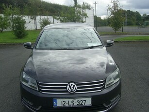 2012 - Volkswagen Passat Manual