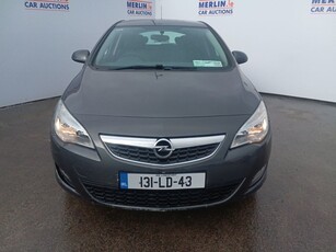 2013 - Opel Astra Manual