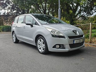 2013 - Peugeot 5008 Manual