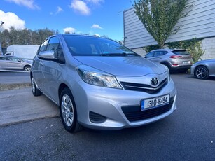 2013 - Toyota Yaris Manual