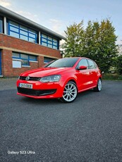 2013 - Volkswagen Polo Automatic