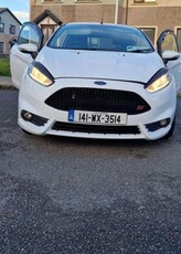 2014 - Ford Fiesta Manual