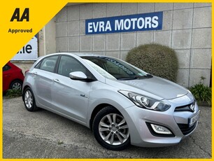 2014 - Hyundai i30 Manual