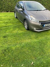 2014 - Peugeot 208 Manual