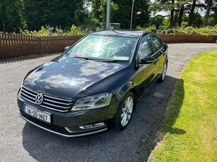 2014 - Volkswagen Passat Manual