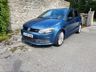 2014 - Volkswagen Polo Automatic