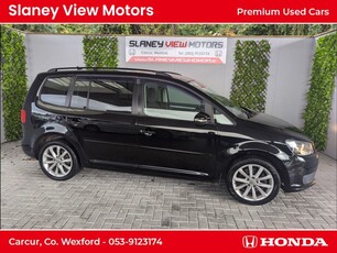 2014 - Volkswagen Touran Automatic