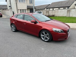 2014 - Volvo V40 Automatic