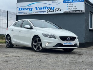 2014 - Volvo V40 Manual